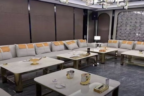 泰州欧煌KTV招聘女营销/礼宾员,新兴行业挖掘无限发展潜力